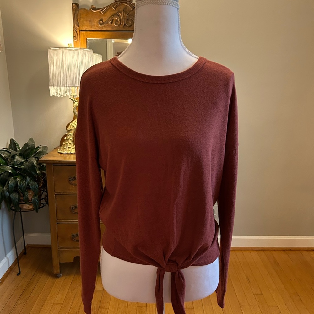 NWT Caution To The Wind Terracotta Tie-Front Long Sleeve Top